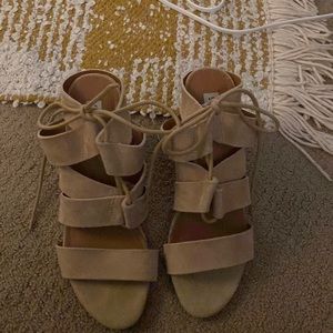 Steve Madden tan lace up heels
